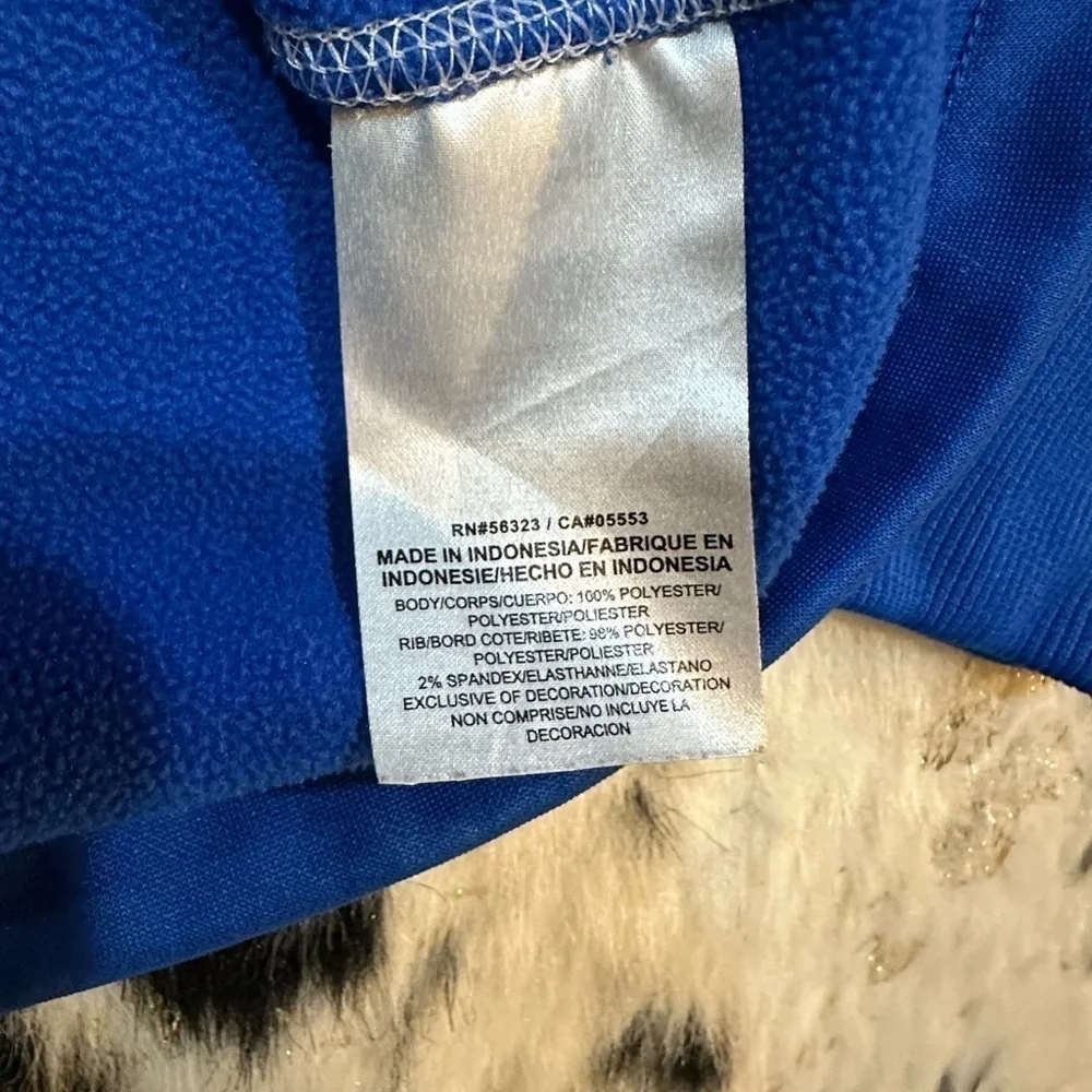 NIKE women’s blue quarter zip therma fit pullover size large